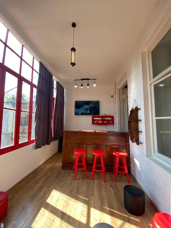 Red Door Leilighet Tbilisi Eksteriør bilde